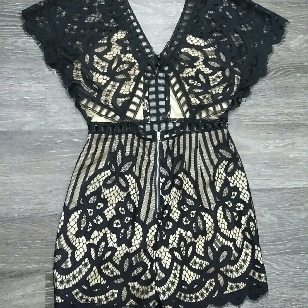Black Laced Romper - Picture 6 of 6
